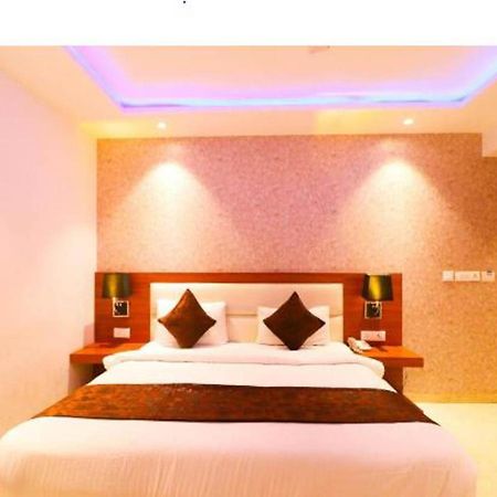 Hotel Royal Sky Luxury Near Delhi Airport New Delhi Ngoại thất bức ảnh