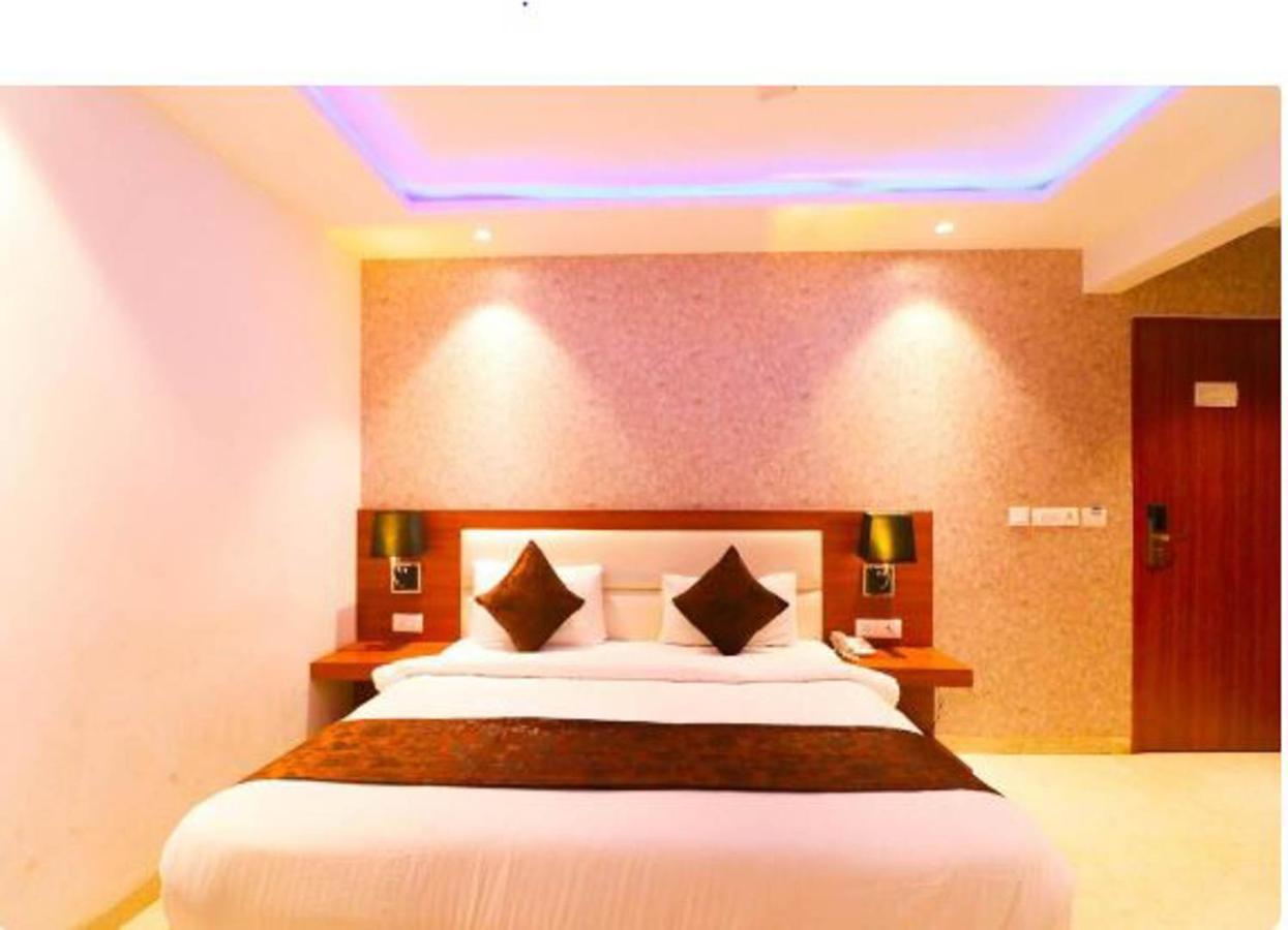 Hotel Royal Sky Luxury Near Delhi Airport New Delhi Ngoại thất bức ảnh